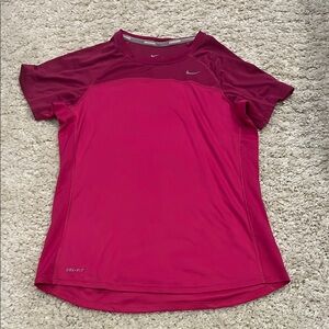 Nike Pink Short Sleeve Athletic T-Shirt